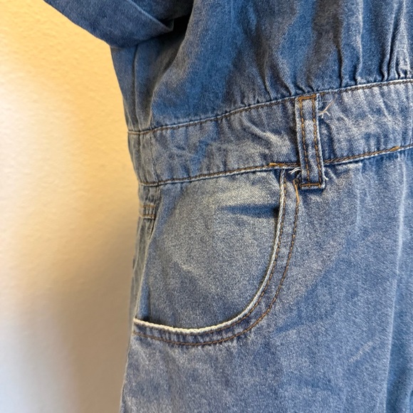 Stylish Denim Button-Up Midi Dress - Picture 5 of 14